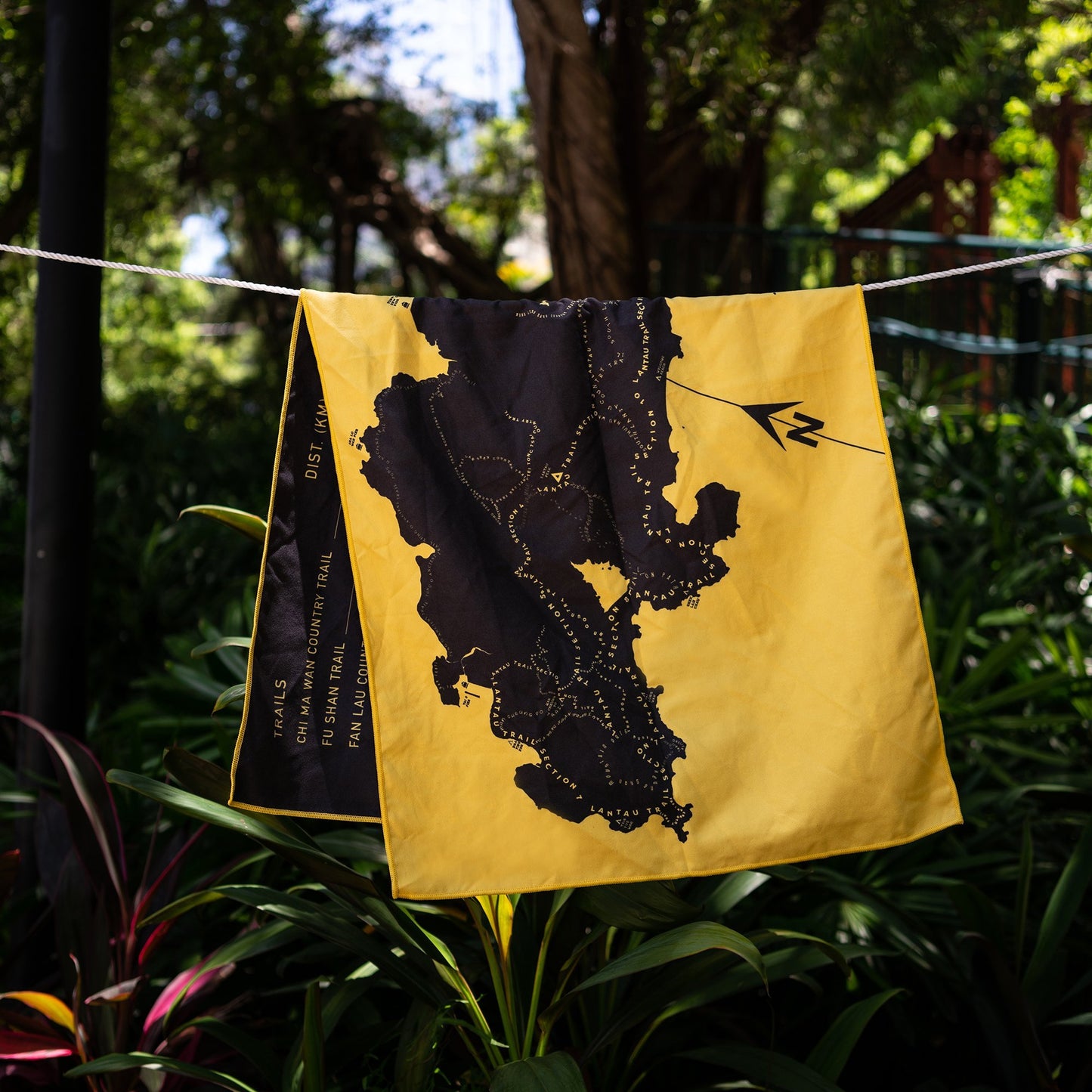Lantau Sweat Towel Yellow/Black - tinyislandmaps